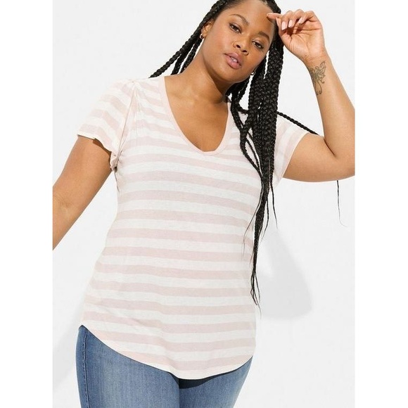 torrid Tops - NWT Torrid Girlfriend Heritage Slub V-Neck Flutter Sleeve Tee‎ 3X
